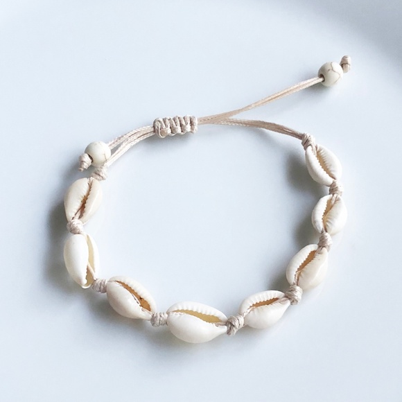 NEW Natural Cowrie Shell Bracelet (beige rope) - Picture 4 of 5